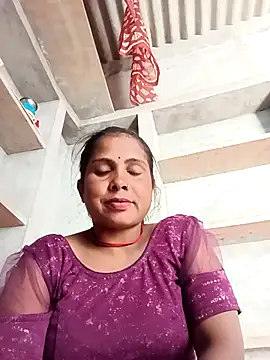 Shreya pandit online show from 02/17/26, 07:38