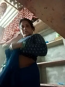 Shreya pandit online show from 03/06/26, 01:13