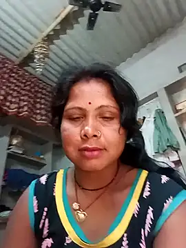 Snapshot of Shreya_pandit chatting on 05/03/26, 01:00 Shreya pandit online show from 05/03/26, 01:00