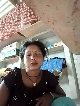 Snapshot of Shreya_pandit chatting on 05/06/26, 12:19 Shreya pandit online show from 05/06/26, 12:19