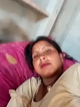 Snapshot of Shreya_pandit chatting on 05/09/26, 11:37 Shreya pandit online show from 05/09/26, 11:37
