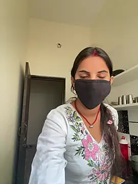 Pooja Love143 online show from 04/09/26, 06:19