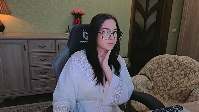 Snapshot of AnneAverry chatting on 02/17/26, 10:12 AnneAverry online show from 02/17/26, 10:12