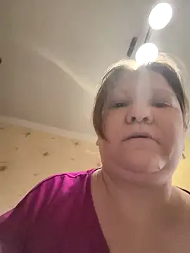 Snapshot of -Queen- chatting on 02/02/26, 05:50 -Queen- online show from 02/02/26, 05:50