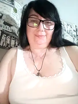 MariSwan222 online show from 05/18/26, 08:14