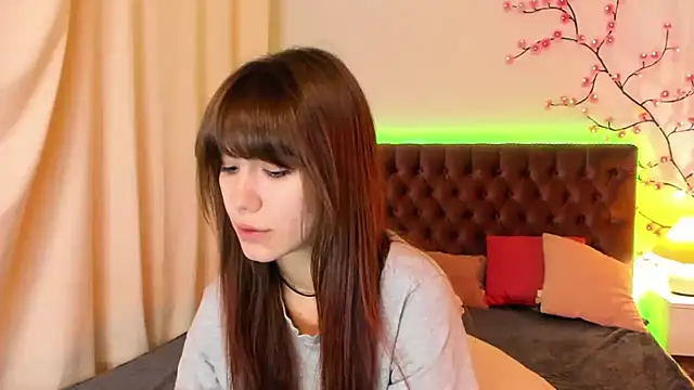 Snapshot of MilanaHotts chatting on 07/03/26, 05:36 MilanaHotts online show from 07/03/26, 05:36