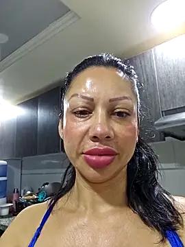 Snapshot of Grace_Velvet chatting on 04/13/26, 09:59 Grace Velvet online show from 04/13/26, 09:59