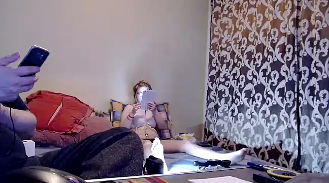 yunis32 online show from 03/11/25, 08:31