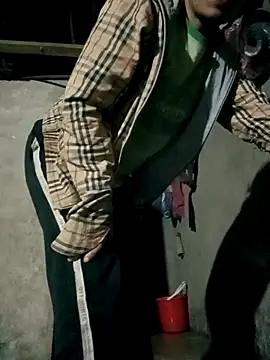 Snapshot of Andrea-688 chatting on 12/15/25, 09:52 Andrea-688 online show from 12/15/25, 09:52