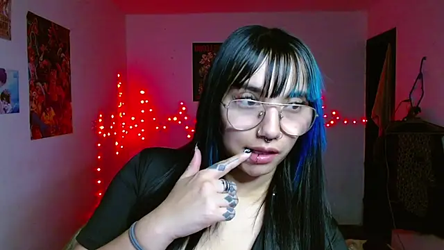 Snapshot of _Veronicaa_ chatting on 04/02/26, 03:59 Veronicaa online show from 04/02/26, 03:59