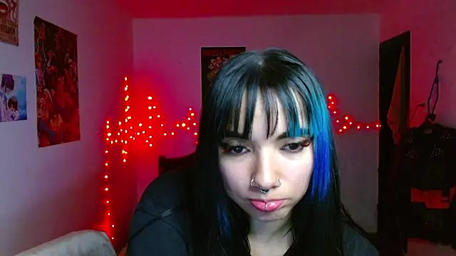 Snapshot of _Veronicaa_ chatting on 04/08/26, 04:01 Veronicaa online show from 04/08/26, 04:01