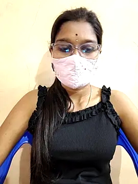 Snapshot of Nithya_Nith chatting on 02/04/26, 04:51 Nithya Nith online show from 02/04/26, 04:51