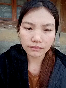 Snapshot of Matilda-8 chatting on 12/15/25, 06:50 Matilda-8 online show from 12/15/25, 06:50