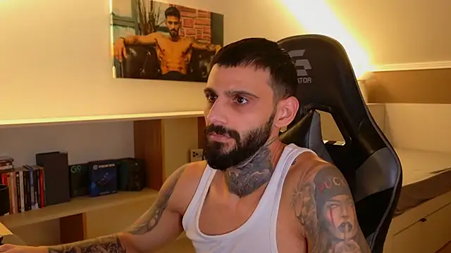 Snapshot of AresSteelV chatting on 12/22/25, 09:01 AresSteelV online show from 12/22/25, 09:01