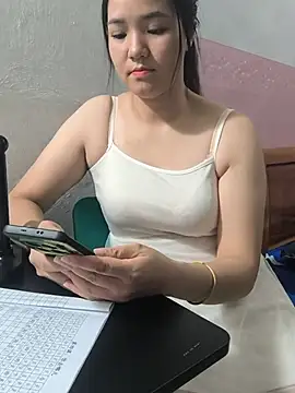 Sisilaydy 01 online show from 07/13/26, 03:26