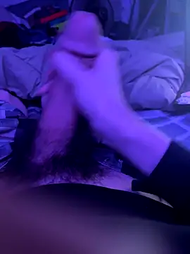 Snapshot of beastjohnson chatting on 12/22/25, 10:56 beastjohnson online show from 12/22/25, 10:56