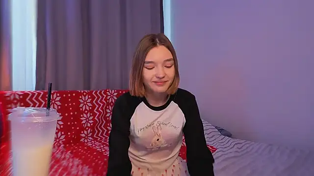 Leyla crsh online show from 02/18/26, 06:09