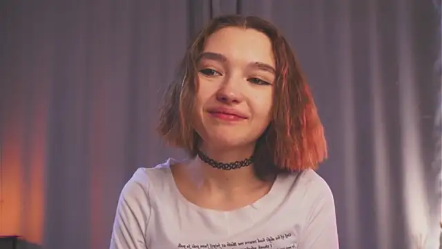 Leyla crsh online show from 03/21/26, 08:19