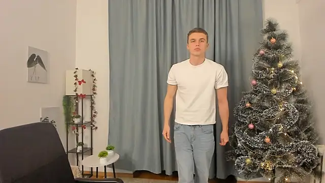 Snapshot of PrimalDrive chatting on 12/19/25, 09:11 PrimalDrive online show from 12/19/25, 09:11