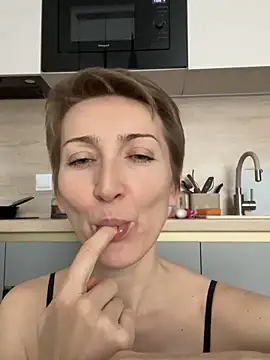 Sensual Flower online show from 02/13/26, 07:26