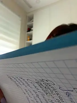 lara beker online show from 04/25/26, 02:58