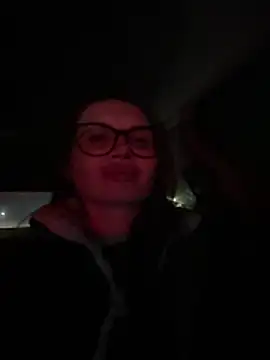 Snapshot of AliviaXvibe chatting on 12/16/25, 05:18 AliviaXvibe online show from 12/16/25, 05:18