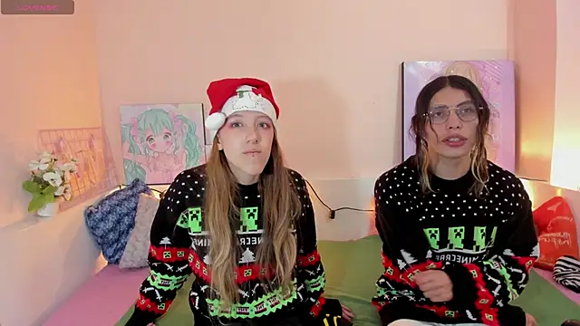 Snapshot of Briar_y_Blair chatting on 12/18/25, 01:39 Briar y Blair online show from 12/18/25, 01:39