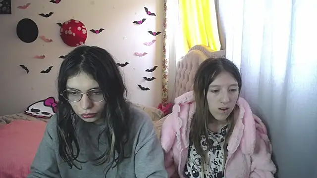 Briar y Blair online show from 03/13/26, 04:13