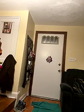 Snapshot of prettichocolate chatting on 12/16/25, 03:55 prettichocolate online show from 12/16/25, 03:55