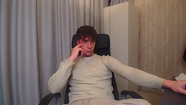 Snapshot of KellenWest chatting on 01/12/26, 11:15 KellenWest online show from 01/12/26, 11:15