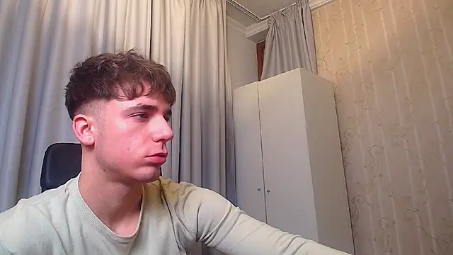 Snapshot of KellenWest chatting on 02/17/26, 05:04 KellenWest online show from 02/17/26, 05:04