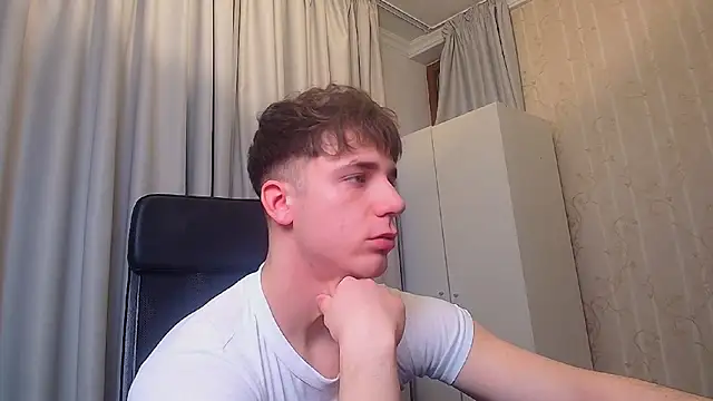 Snapshot of KellenWest chatting on 02/21/26, 05:19 KellenWest online show from 02/21/26, 05:19