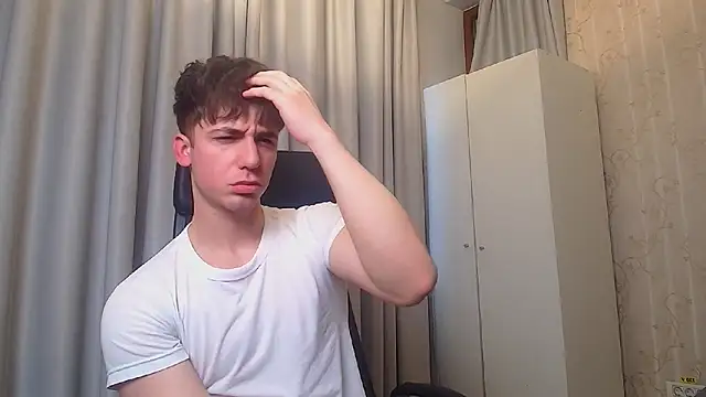 Snapshot of KellenWest chatting on 03/02/26, 05:30 KellenWest online show from 03/02/26, 05:30