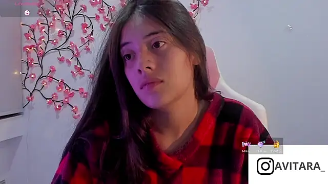 Snapshot of vanesita_ chatting on 05/18/26, 01:45 vanesita online show from 05/18/26, 01:45