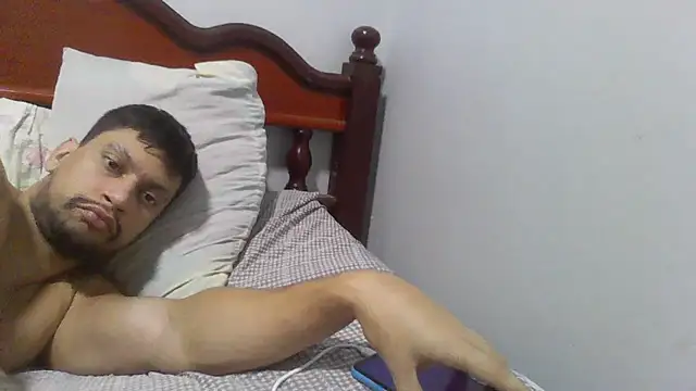 Snapshot of moreno_dotado22 chatting on 06/02/26, 11:18 moreno dotado22 online show from 06/02/26, 11:18