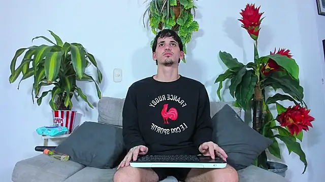 boy Dirty X online show from 05/15/26, 04:52