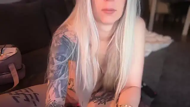 Melina Diamond online show from 02/01/26, 07:56