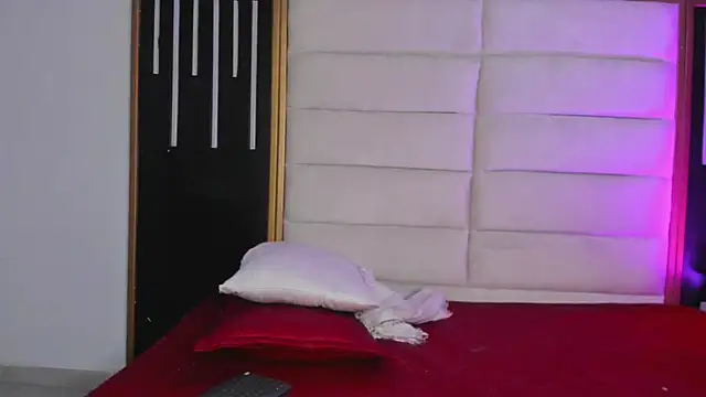 JuliMonroe19 online show from 03/04/26, 01:06