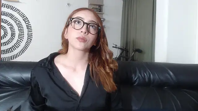 Snapshot of BeautyYoungblond chatting on 07/02/26, 02:22 BeautyYoungblond online show from 07/02/26, 02:22