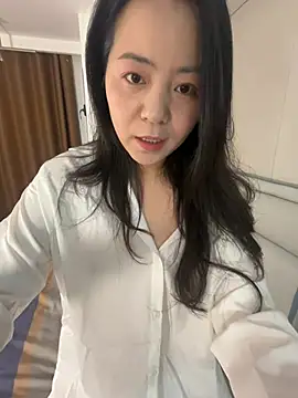 Snapshot of ccyun666 chatting on 02/26/26, 04:00 ccyun666 online show from 02/26/26, 04:00