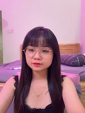    KARA    online show from 06/17/26, 02:47