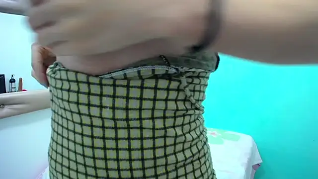 Snapshot of nicol_grey chatting on 02/24/26, 02:42 nicol grey online show from 02/24/26, 02:42