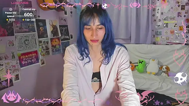 Snapshot of Elis-Darling chatting on 05/27/26, 01:57 Elis-Darling online show from 05/27/26, 01:57