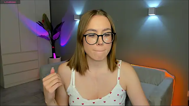 Aurelia Voss online show from 01/12/26, 09:31