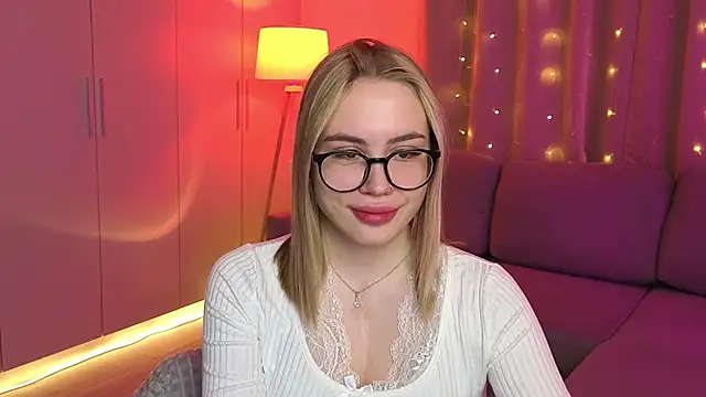 Aurelia Voss online show from 03/09/26, 05:44