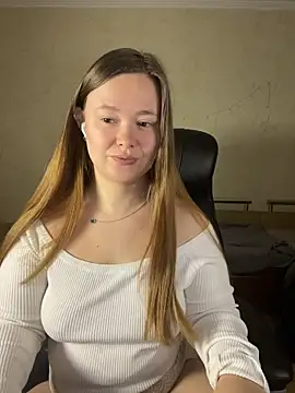 CaramelleSugarr online show from 04/10/26, 08:02