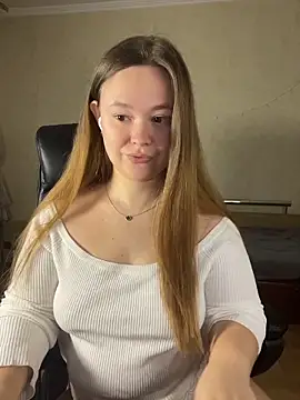 CaramelleSugarr online show from 04/12/26, 02:33