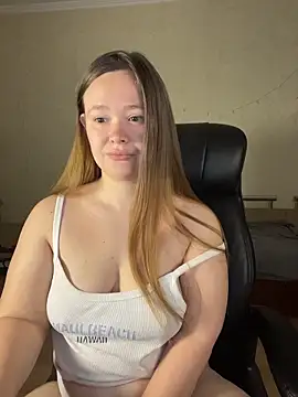 CaramelleSugarr online show from 05/08/26, 06:57