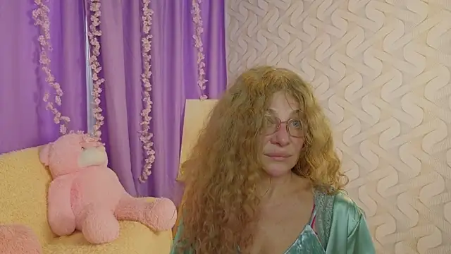 EvaTemptt online show from 02/21/26, 03:13