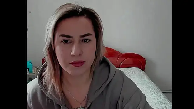 Snapshot of Roxi_Joy chatting on 01/08/26, 11:01 Roxi Joy online show from 01/08/26, 11:01